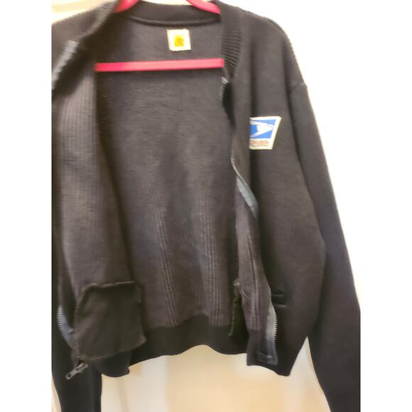 Bulky, heavy weight postal sweater, Mens size Large - Picture 3 of 7